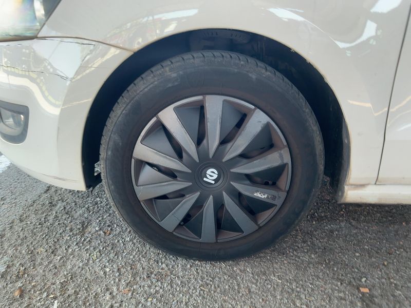 Volkswagen Polo 1.2 Advance BlueMotion Tech 2012 – снимка 3