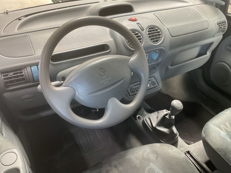 Renault Twingo 1.2 Authentique — zdjęcie 4