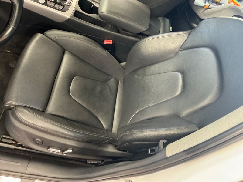 Audi A4 2.0 TDI quattro Ambiente 2012 – снимка 35