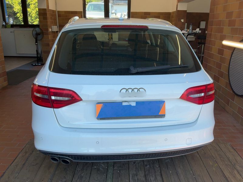 Audi A4 2.0 TDI quattro Ambiente 2012 – снимка 7