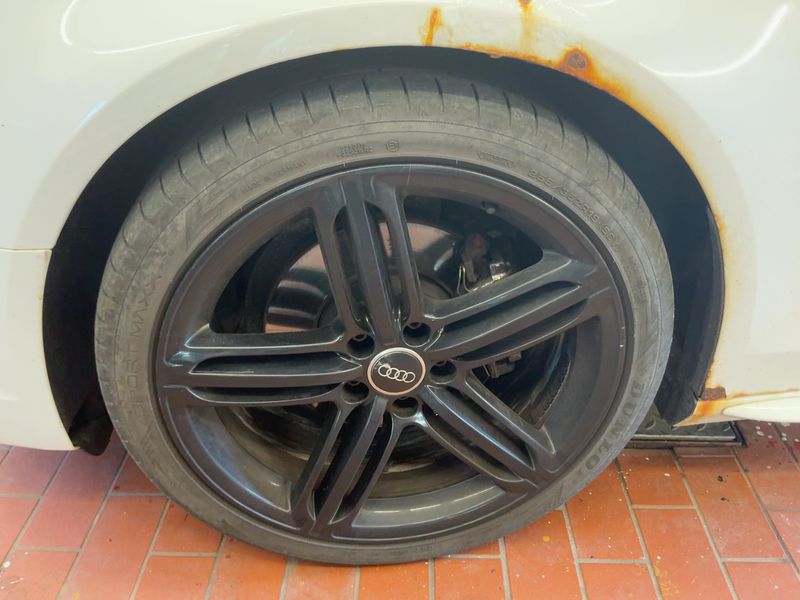 Audi A4 2.0 TDI quattro Ambiente 2012 – снимка 3