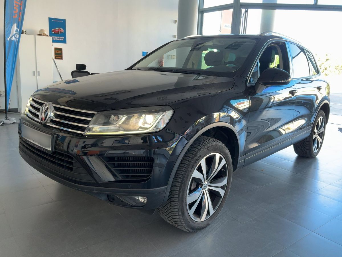 Volkswagen Touareg 2016 — photo 1