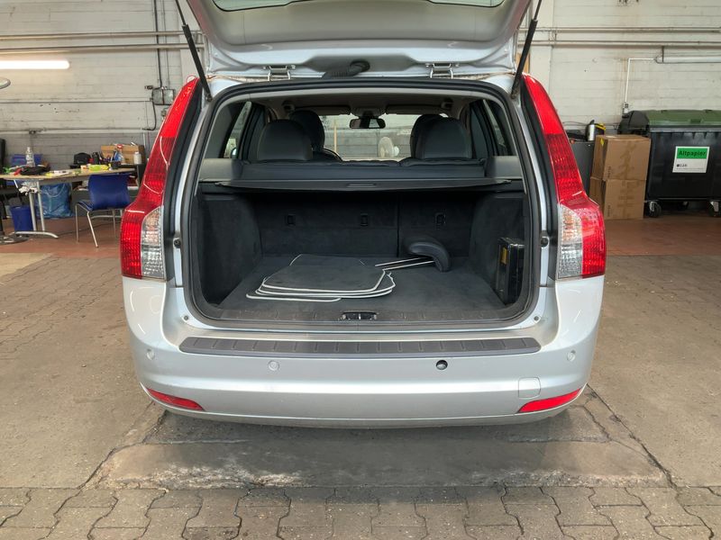 Volvo V50 2.0 F Business Edition — zdjęcie 10