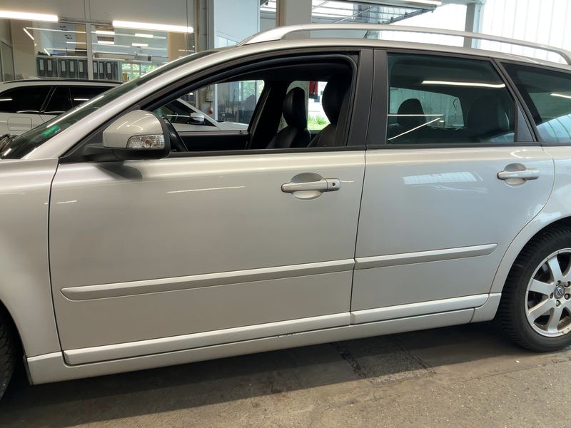 Volvo V50 2.0 F Business Edition — zdjęcie 4