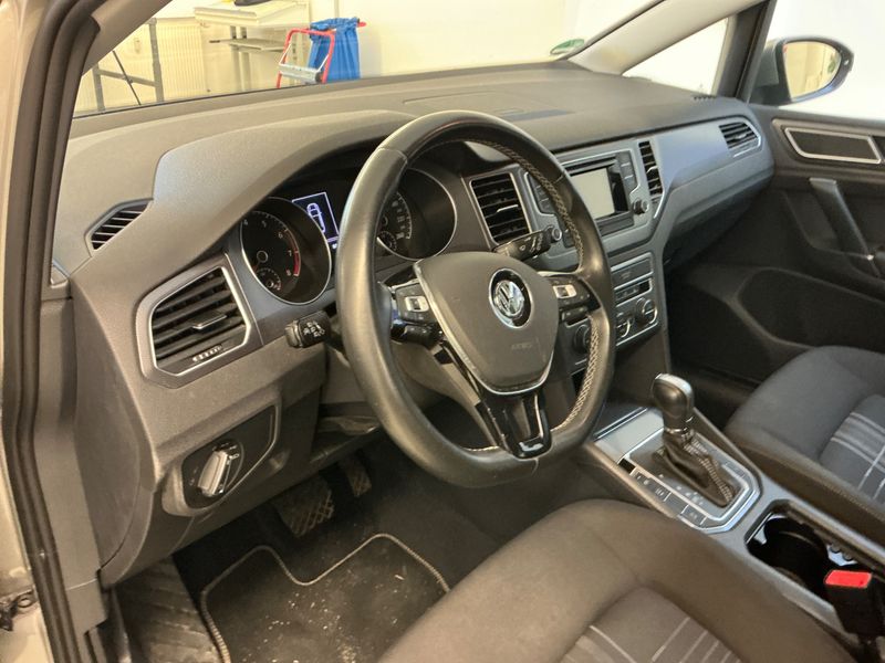 Volkswagen Golf VII Sportsvan 1.4 TSI Lounge BlueMotion Tech 2015 – снимка 30