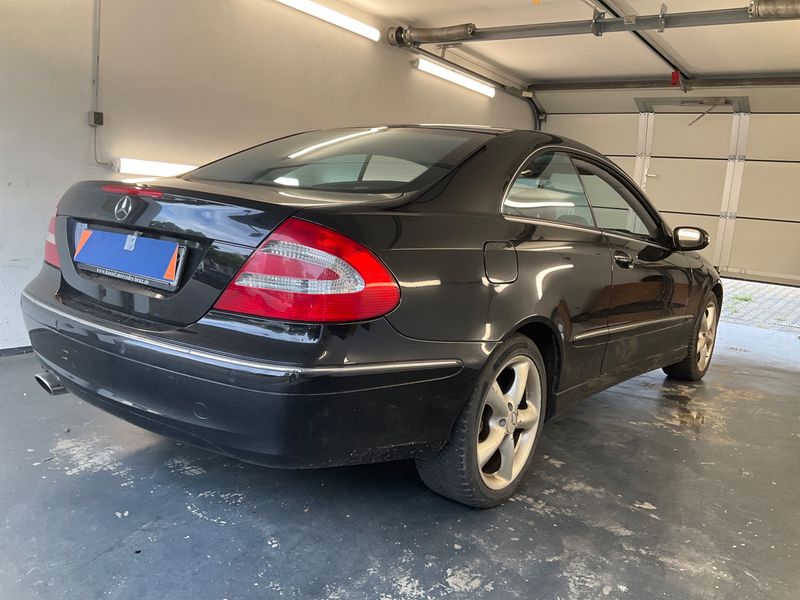 Mercedes-Benz CLK-Klasse CLK 240 Avantgarde — zdjęcie 2