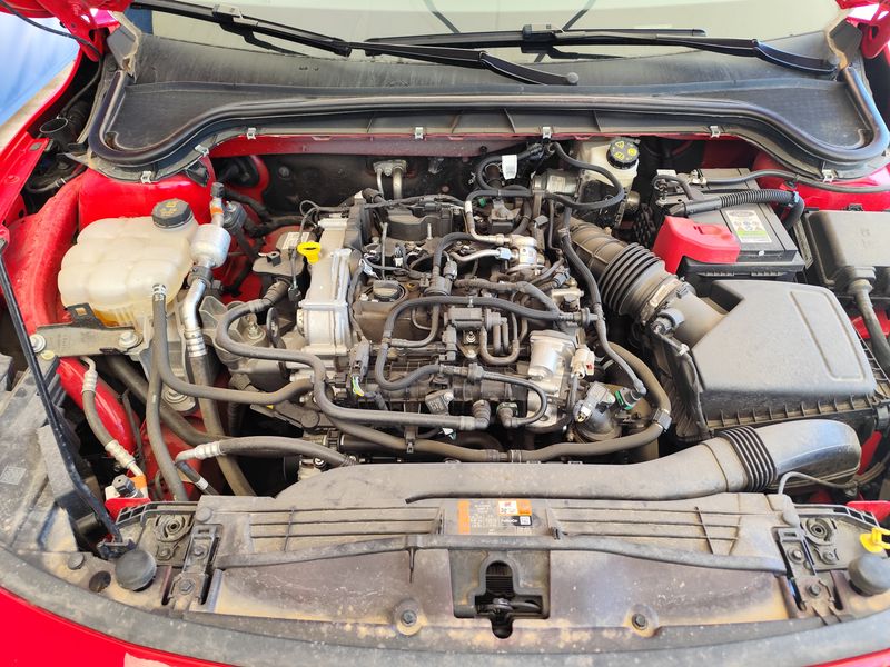 Ford Focus 1.0 EcoBoost Mild-Hybrid ST-Line — zdjęcie 8