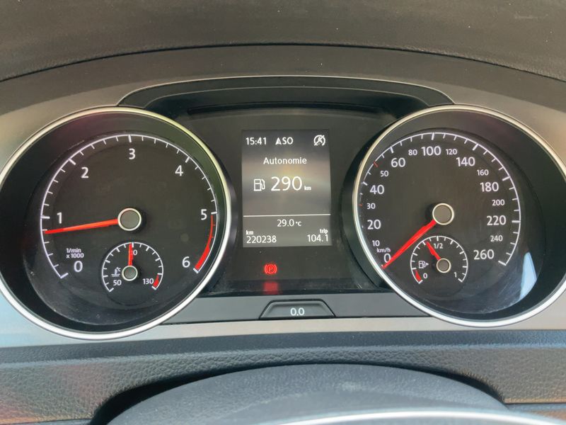 Volkswagen Golf VII 1.6 TDI Trendline BlueMotion Tech 2016 – снимка 18