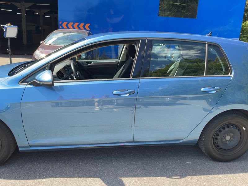 Volkswagen Golf VII 1.6 TDI Trendline BlueMotion Tech 2016 – снимка 4