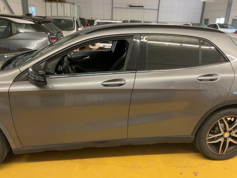 Mercedes-Benz GLA-Klasse GLA 220 d 4Matic 2014 – снимка 4