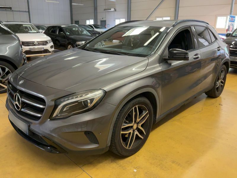 Mercedes-Benz GLA-Klasse GLA 220 d 4Matic 2014 – снимка 1