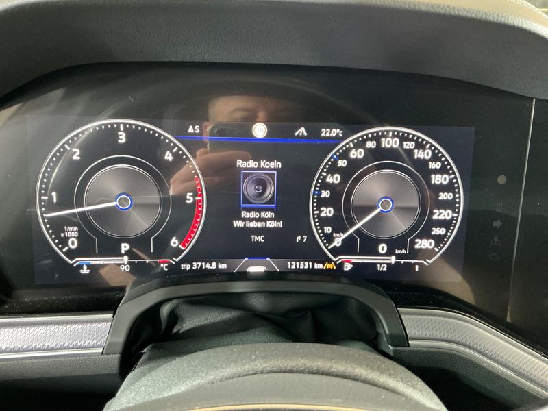 Volkswagen Touareg 4.0 TDI R-Line 4Motion — zdjęcie 13