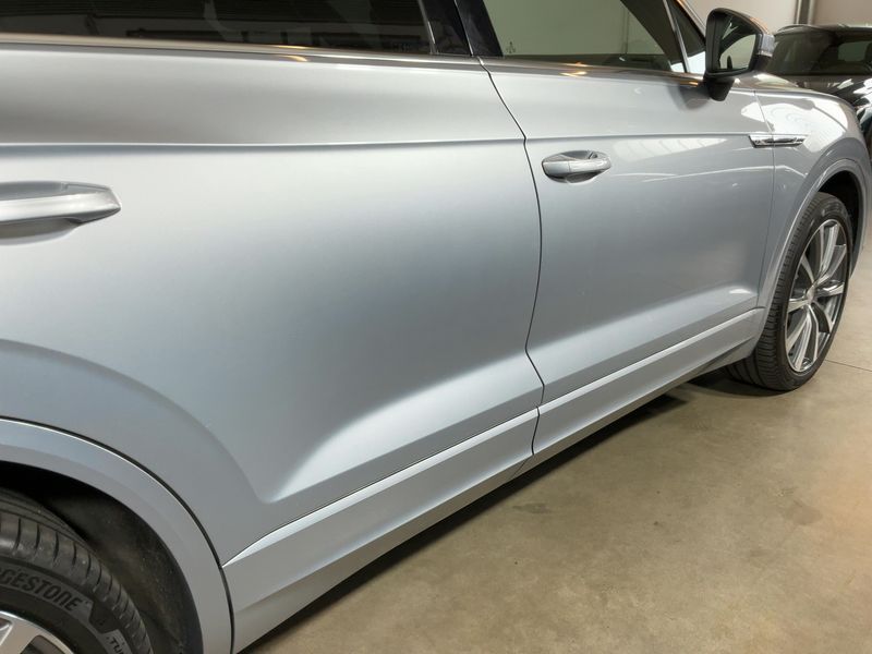 Volkswagen Touareg 4.0 TDI R-Line 4Motion — zdjęcie 7