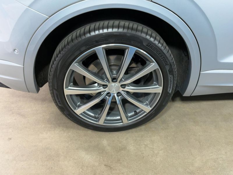 Volkswagen Touareg 4.0 TDI R-Line 4Motion 2019 – снимка 9