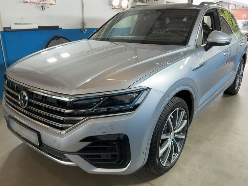 Volkswagen Touareg 4.0 TDI R-Line 4Motion — zdjęcie 2