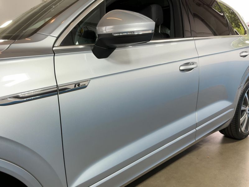 Volkswagen Touareg 4.0 TDI R-Line 4Motion — zdjęcie 4