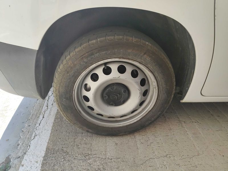 Citroen Berlingo 1.5 Blue-HDi Live M 2021 – снимка 15