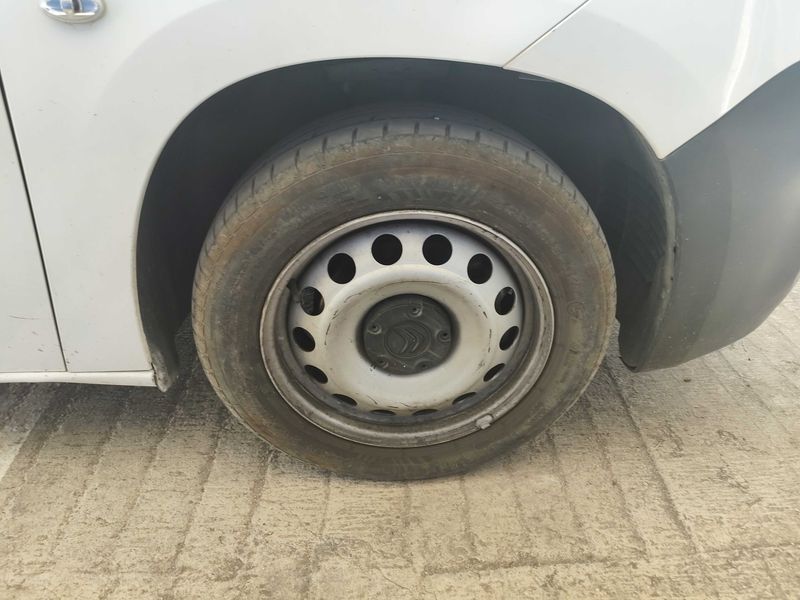Citroen Berlingo 1.5 Blue-HDi Live M 2021 – снимка 14