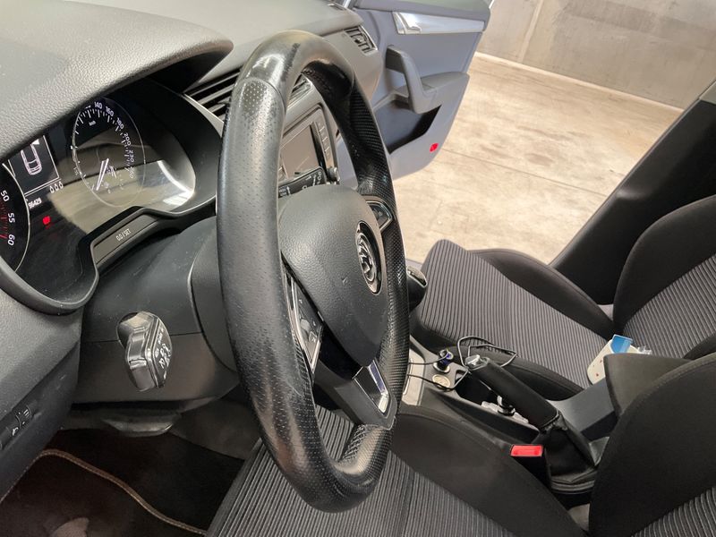 Skoda Octavia 1.6 TDI Style 2015 – снимка 26