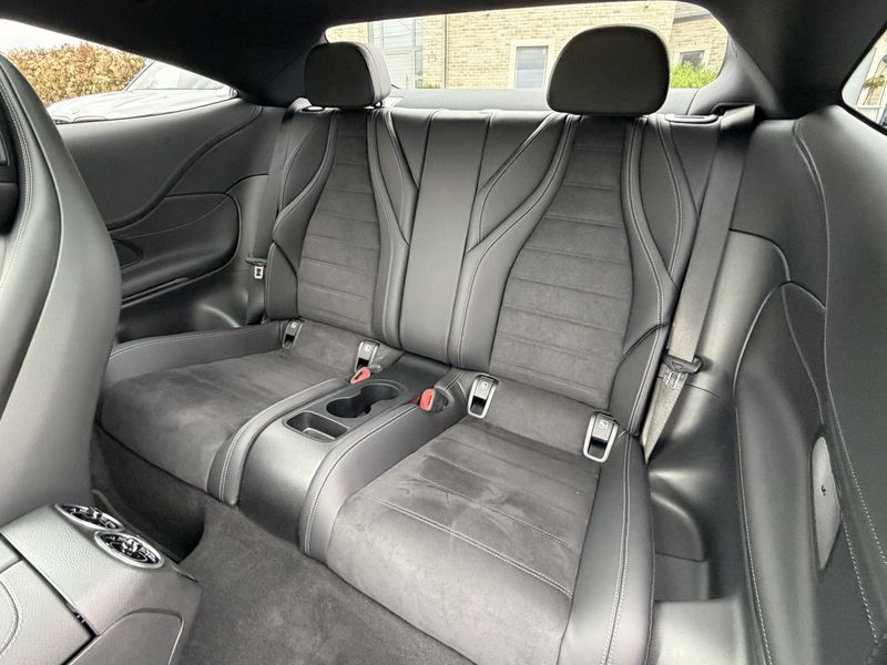 Mercedes-Benz CLE-Klasse CLE 180 Mild-Hybrid AMG Line Advanced — zdjęcie 14