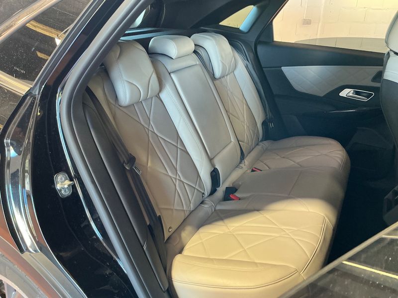 DS Automobiles DS7 Crossback 1.6 E-Tense Hybrid 4x2 Rivoli — zdjęcie 14