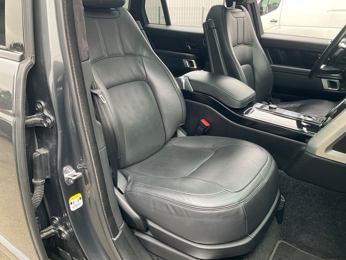 Land Rover 2021 — photo 36