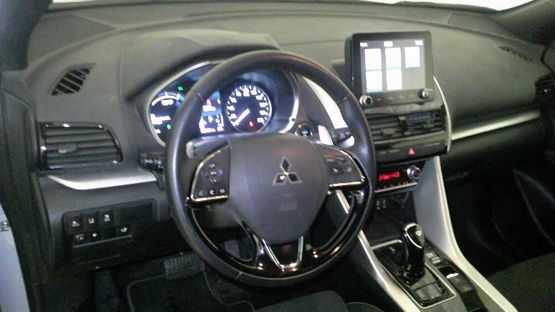 Mitsubishi Eclipse Cross 2.4 Plug-in Hybrid Kaiteki 4WD — zdjęcie 11