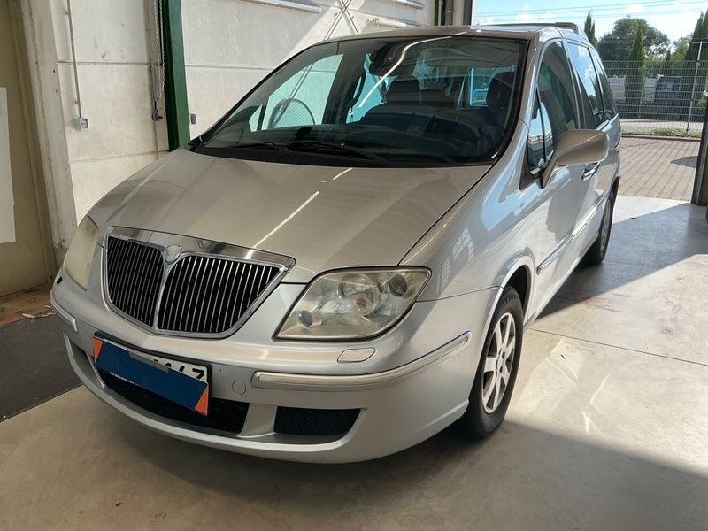 Lancia Phedra 2.2 JTD Executive