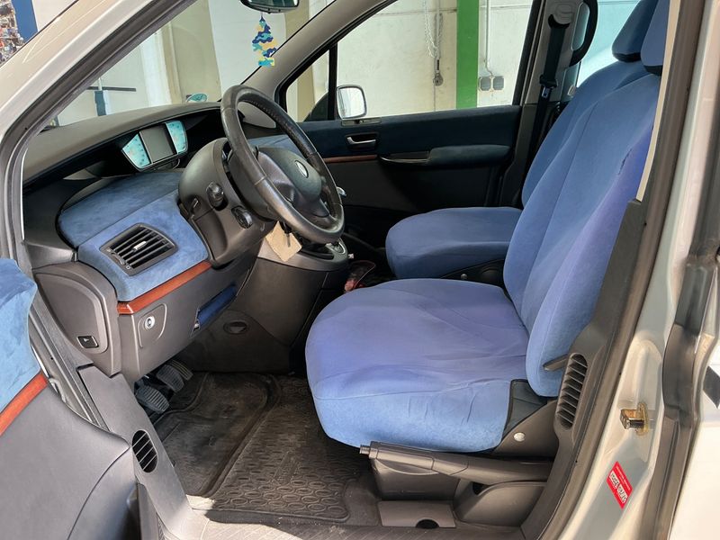 Lancia Phedra 2.2 JTD Executive — zdjęcie 3