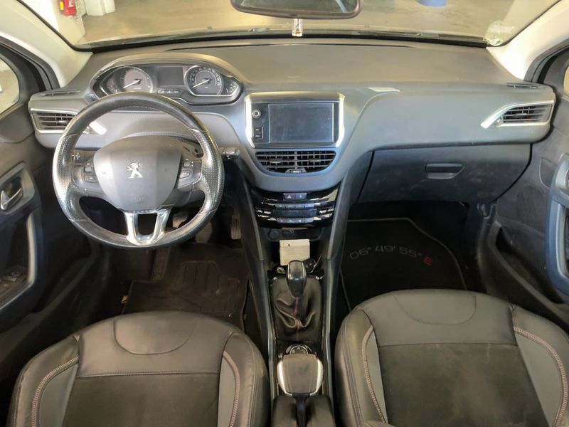 Peugeot 2008 1.6 e-HDi Crossway — zdjęcie 12