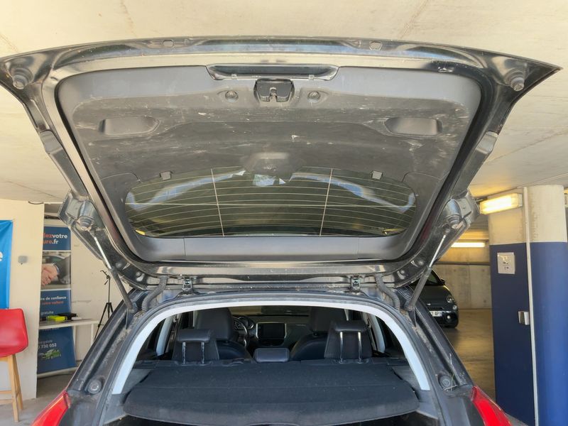 Peugeot 2008 1.6 e-HDi Crossway — zdjęcie 10