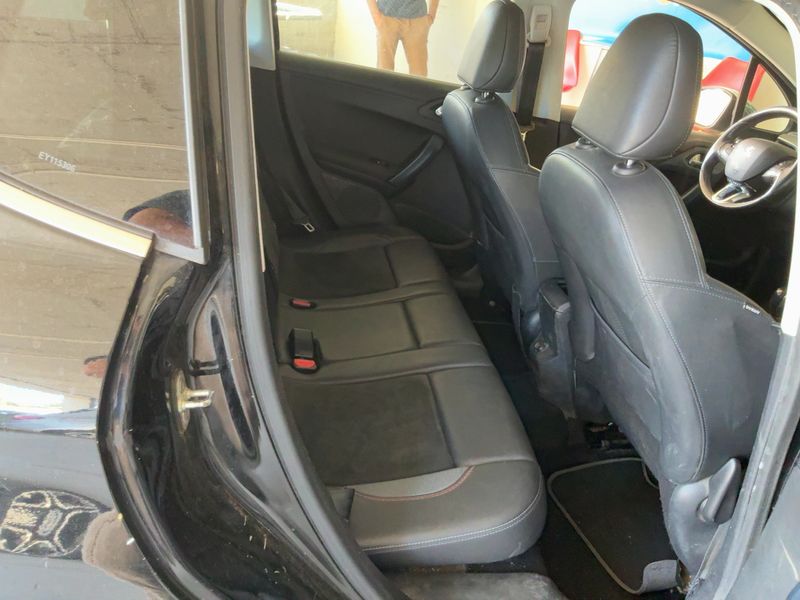 Peugeot 2008 1.6 e-HDi Crossway — zdjęcie 14