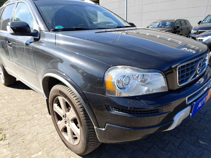 Volvo XC90 2.4 D5 Momentum — zdjęcie 6