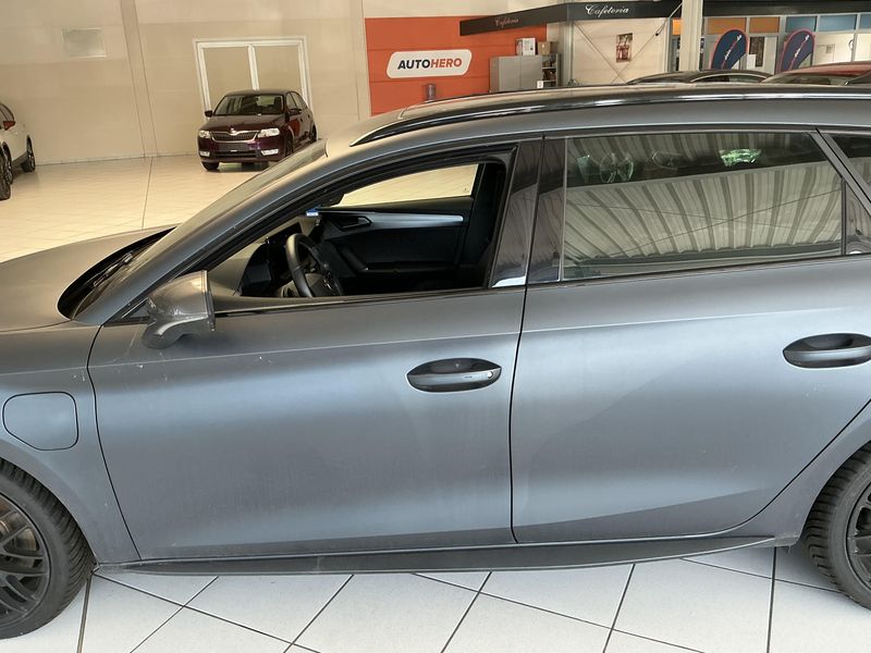 Cupra Leon 1.4 e-HYBRID — zdjęcie 4
