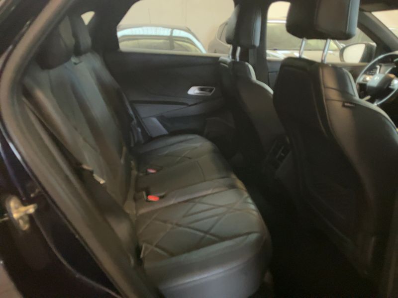 DS Automobiles DS7 Crossback 2.0 Blue-HDi SoChic — zdjęcie 14