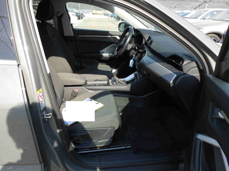 Audi Q3 Sportback 35 TDI — zdjęcie 10