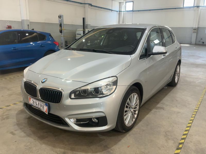 2er 216d Active Tourer Luxury Line