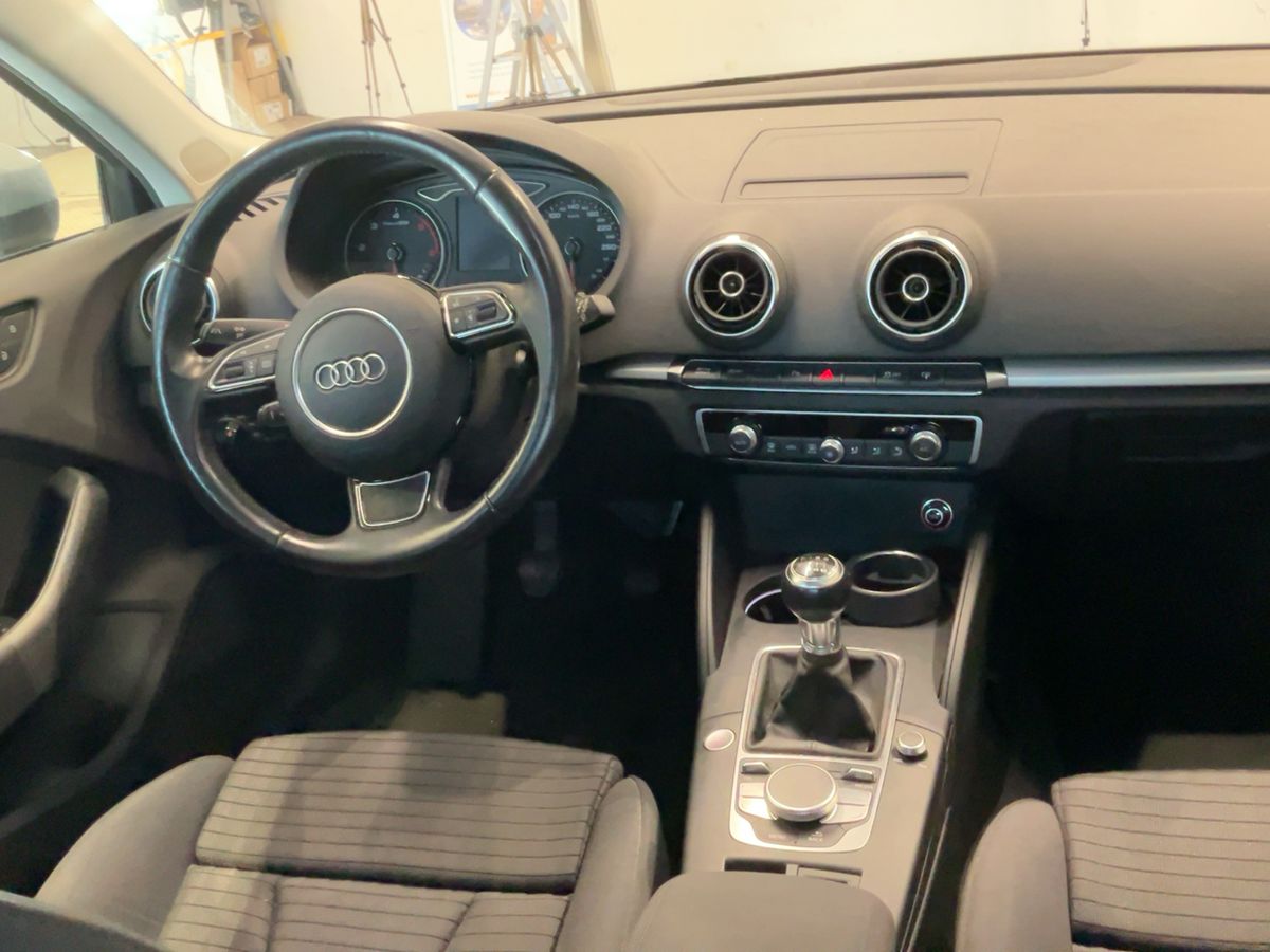 Audi A3 2016 — photo 18