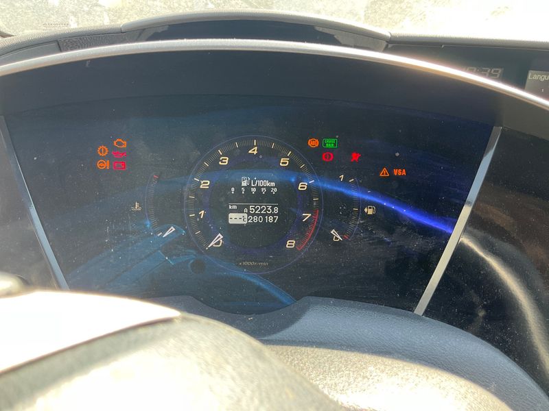 Honda Civic 1.8 VTEC Executive Cuir Navi — zdjęcie 4
