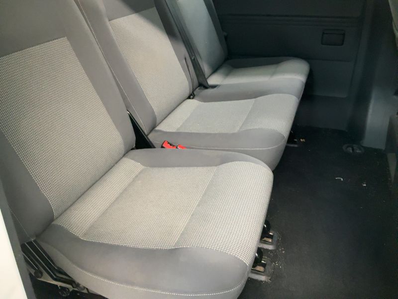 Volkswagen T5 Caravelle 2.0 TDI Comfortline — zdjęcie 14