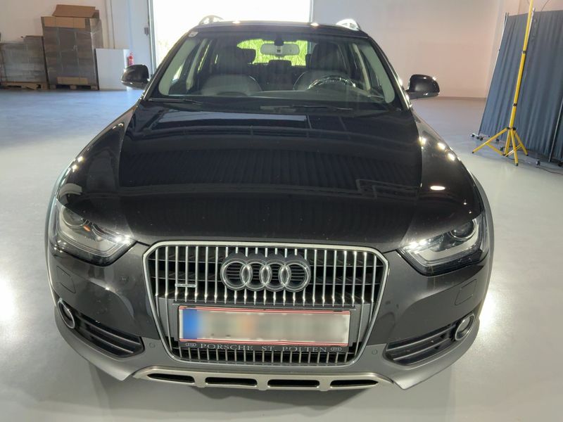 Audi A4 Allroad 2.0 TDI — zdjęcie 9