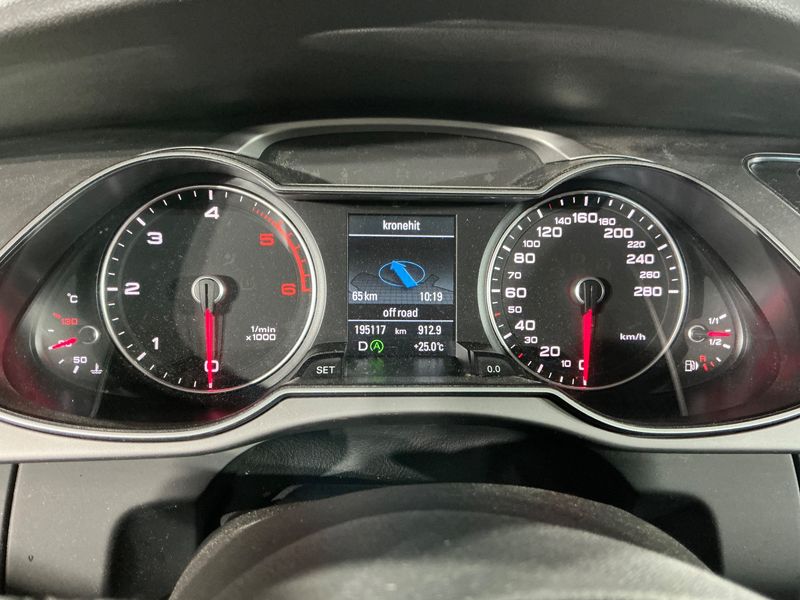 Audi A4 Allroad 2.0 TDI — zdjęcie 13