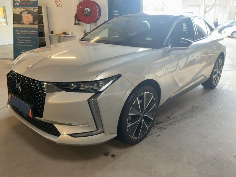 DS Automobiles DS4 1.6 E-Tense Hybrid Rivoli