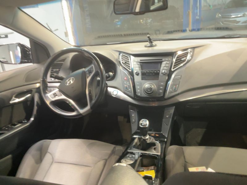 Hyundai i40 1.6 5 Star Edition — zdjęcie 12