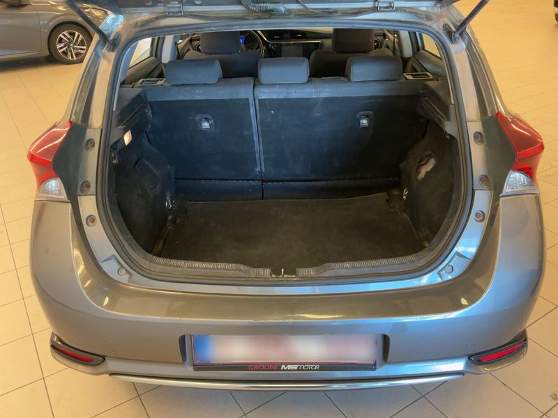 Toyota Auris 1.3 Comfort — zdjęcie 10