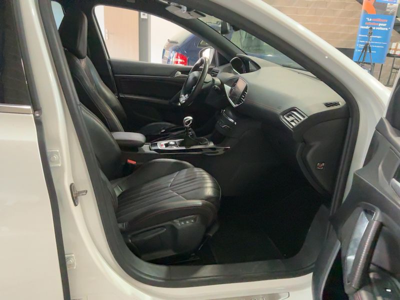 Peugeot 308 1.2 e-THP GT Line 2017 – снимка 16
