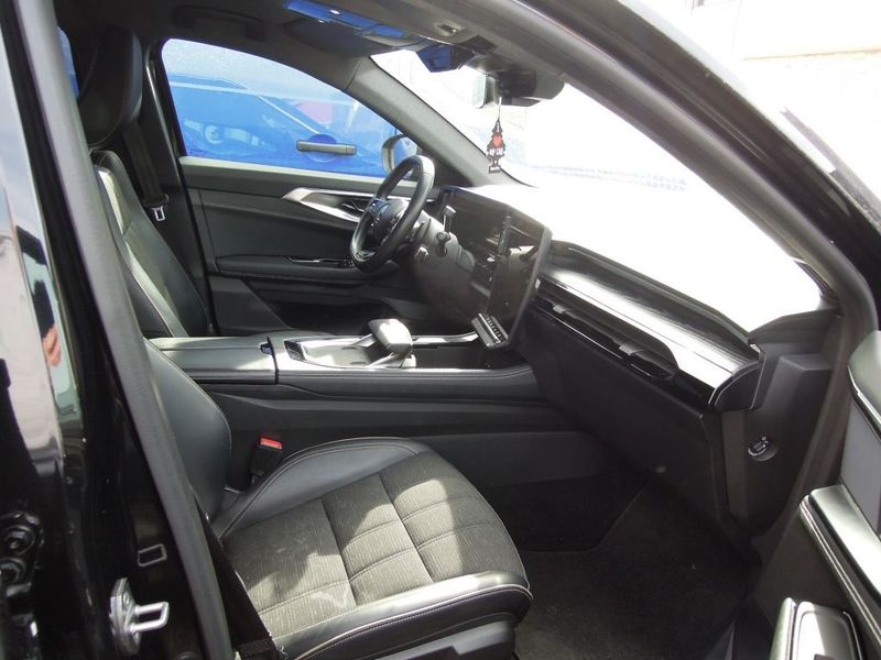 Renault Austral 1.2 Hybrid E-Tech Iconic — zdjęcie 10