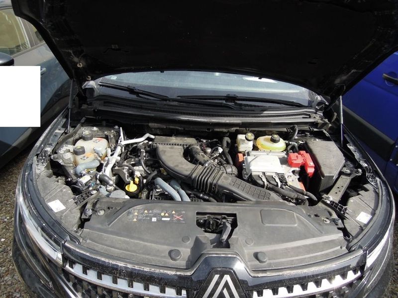 Renault Austral 1.2 Hybrid E-Tech Iconic — zdjęcie 8