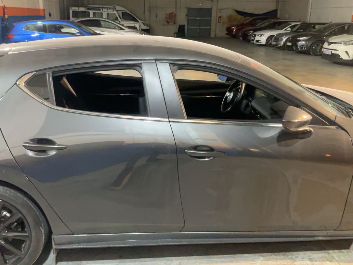 Mazda 3 2021 — photo 11