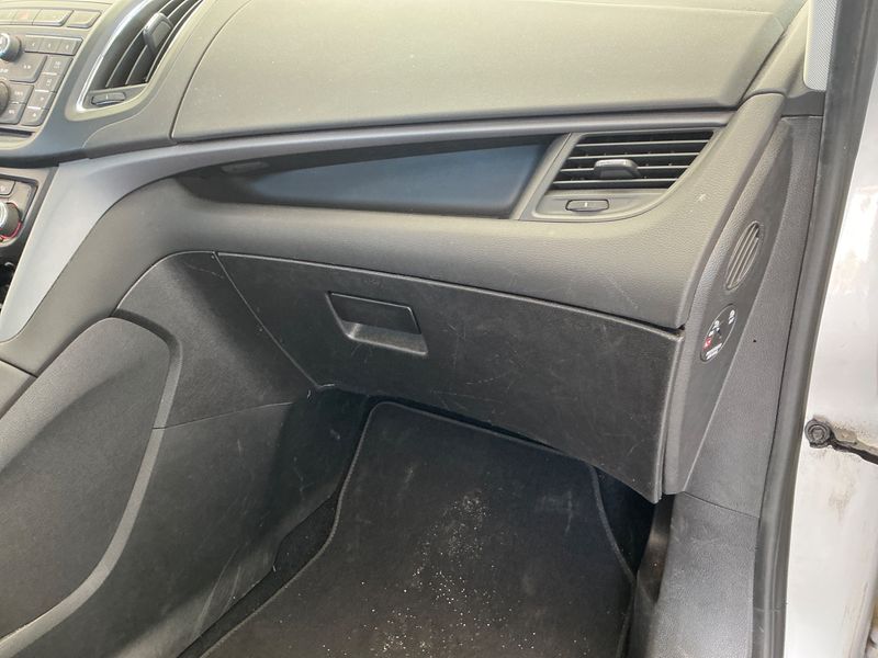 Opel Zafira Tourer 1.4 Turbo LPG Selection 2016 – снимка 29